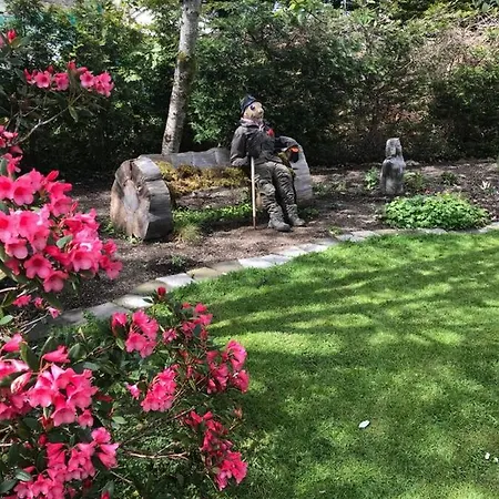 לינה וארוחת בוקר Applecroft House